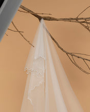 Load image into Gallery viewer, Plain Veil Sulam Wavy