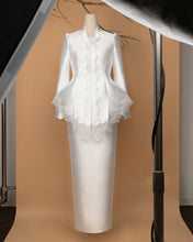 Load image into Gallery viewer, Markisa Kebaya (PREORDER)