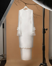 Load image into Gallery viewer, Suri Kurung Moden (PREORDER)