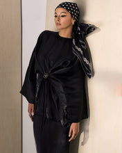 Load image into Gallery viewer, Serunai Kaftan Kurung (Black Shimmer)