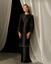 Load image into Gallery viewer, Wudani Kurung Moden (Black)