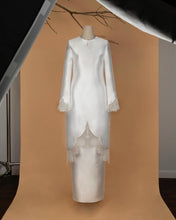 Load image into Gallery viewer, Iris Kurung Moden (PREORDER)