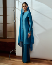 Load image into Gallery viewer, Suri Kurung Moden (Teal Blue)