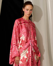 Load image into Gallery viewer, Sera Kaftan Kurung (Fuchsia Pink)