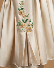 Load image into Gallery viewer, Tulip Kurung (PREORDER)