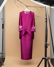 Load image into Gallery viewer, Custom Melati Mini Kurung (PREORDER)