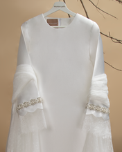 Load image into Gallery viewer, Teratai Kurung Pahang (PREORDER)