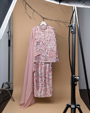 Load image into Gallery viewer, Cendana Kurung Kedah in Pink