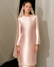 Load image into Gallery viewer, Wudani Kurung Moden (Blush Pink)
