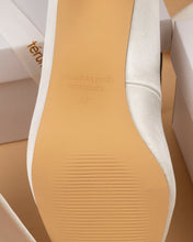 Load image into Gallery viewer, Salju Closed Pointed-Toe Off White Heels
