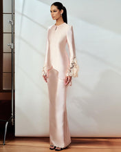 Load image into Gallery viewer, Amaris Mini Kurung (Soft Peach Dust)
