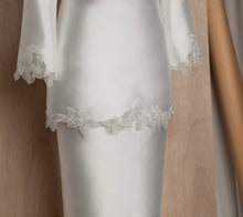 Load image into Gallery viewer, Mariposa Mini Kurung (PREORDER)

