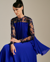 Load image into Gallery viewer, KANDIS PLEATED KURUNG (BESPOKE)
