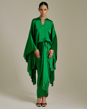 Load image into Gallery viewer, MAGNOLIA KAFTAN KURUNG (BESPOKE)
