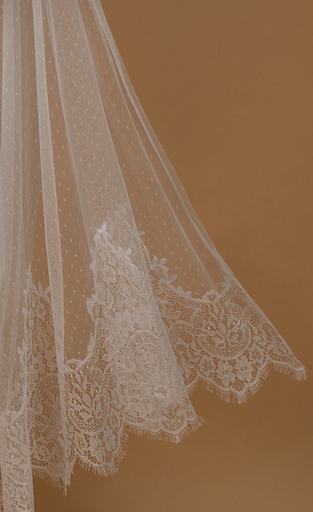 PolkaMini-dot Veil with 2 Sides French Lace