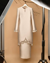 Load image into Gallery viewer, Akasia Kurung Moden (Customize Colors)
